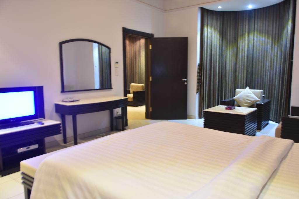 Al Tayyar Suites & Hotel Apartments - Riyad Dış mekan fotoğraf